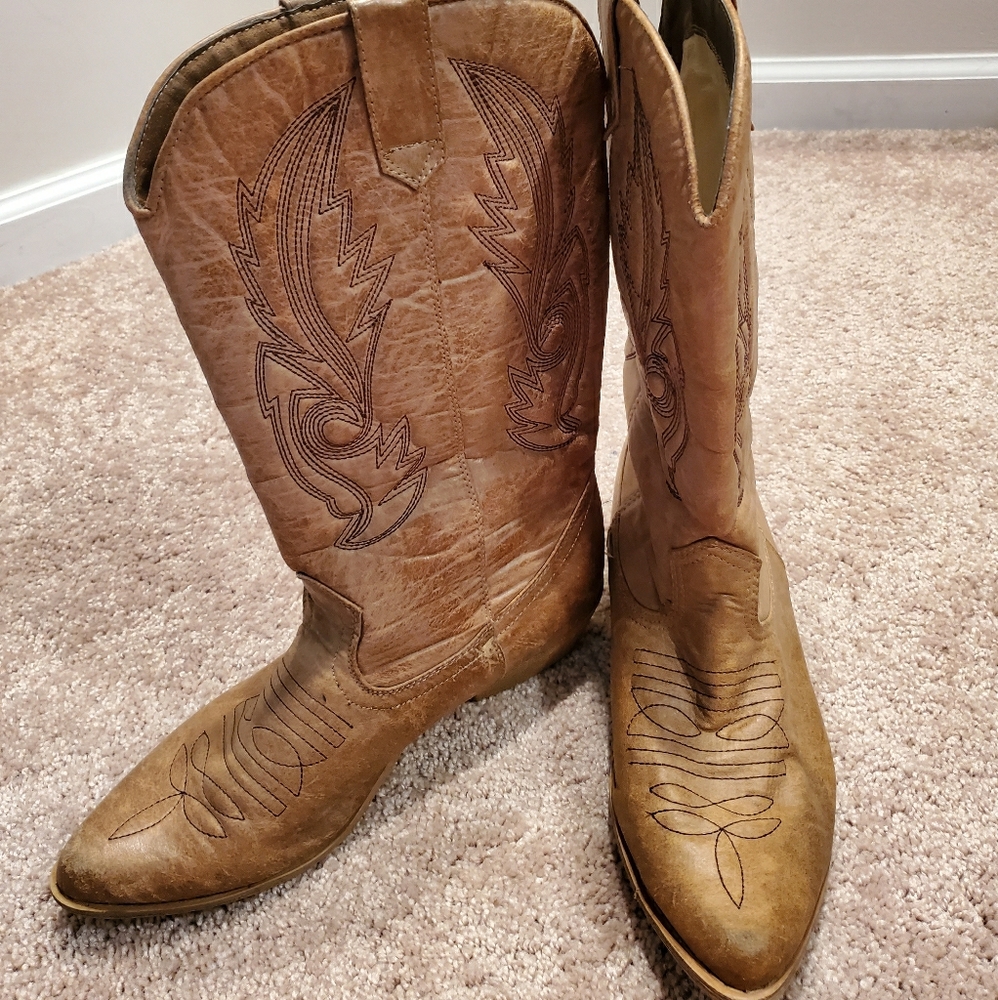 Coconuts sz 10 cowboy boots